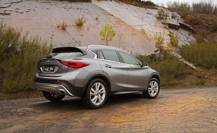  Infiniti QX30 2.0t AWD 2016 года  (AU) (фото 24 из 30)